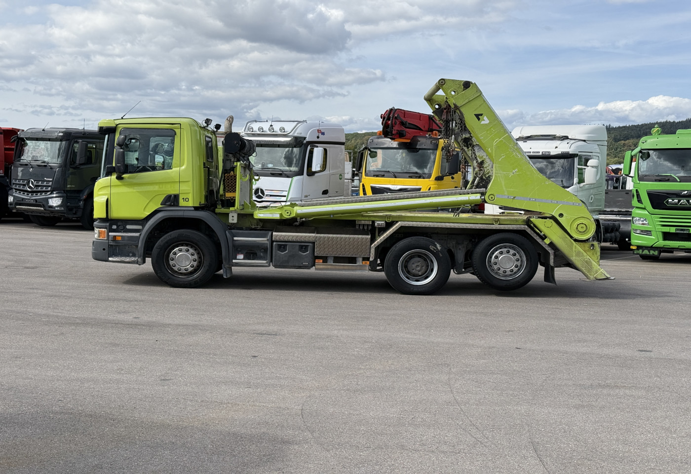 MOTO6625_3041572 vehicle image