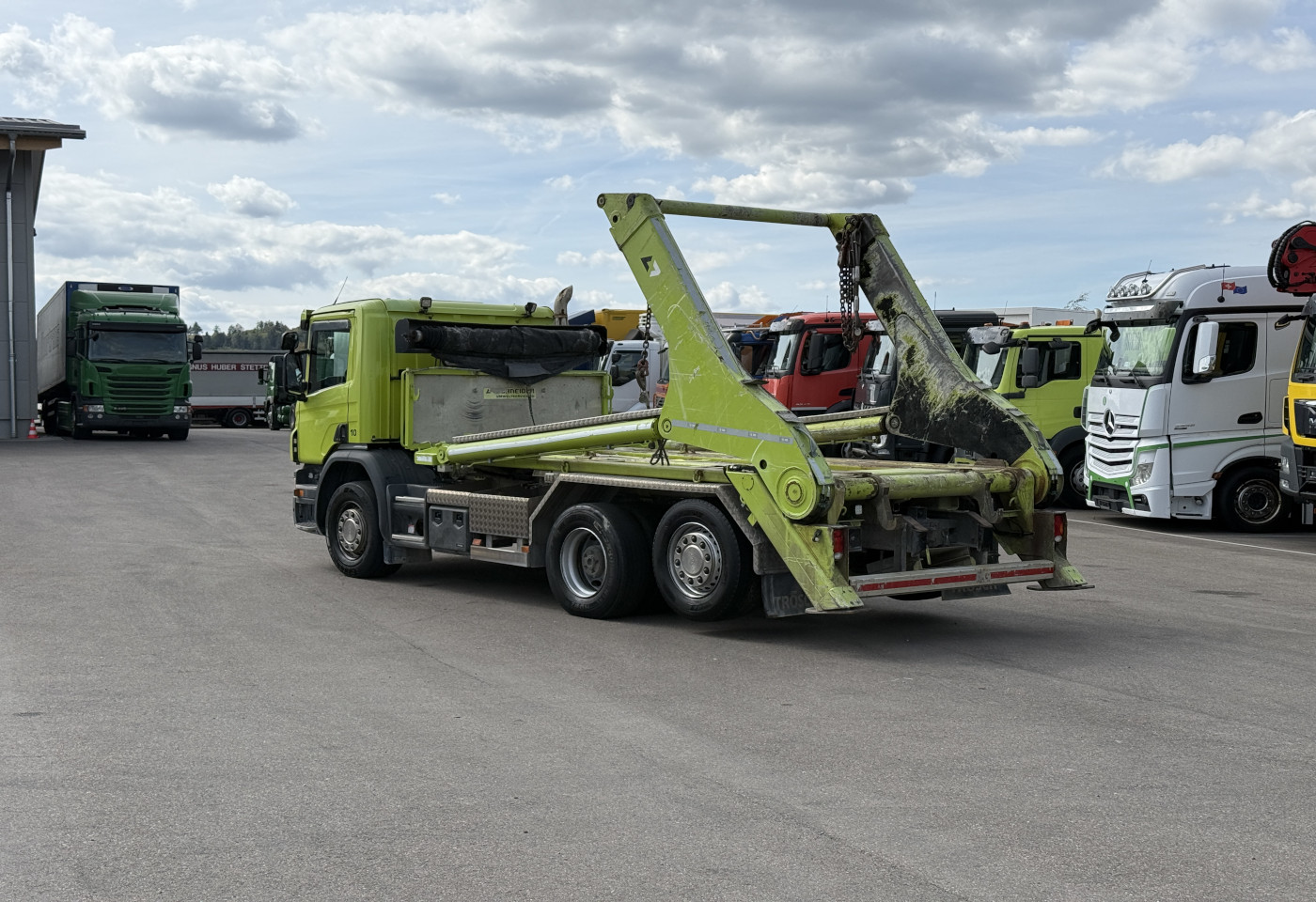 MOTO6625_3041572 vehicle image