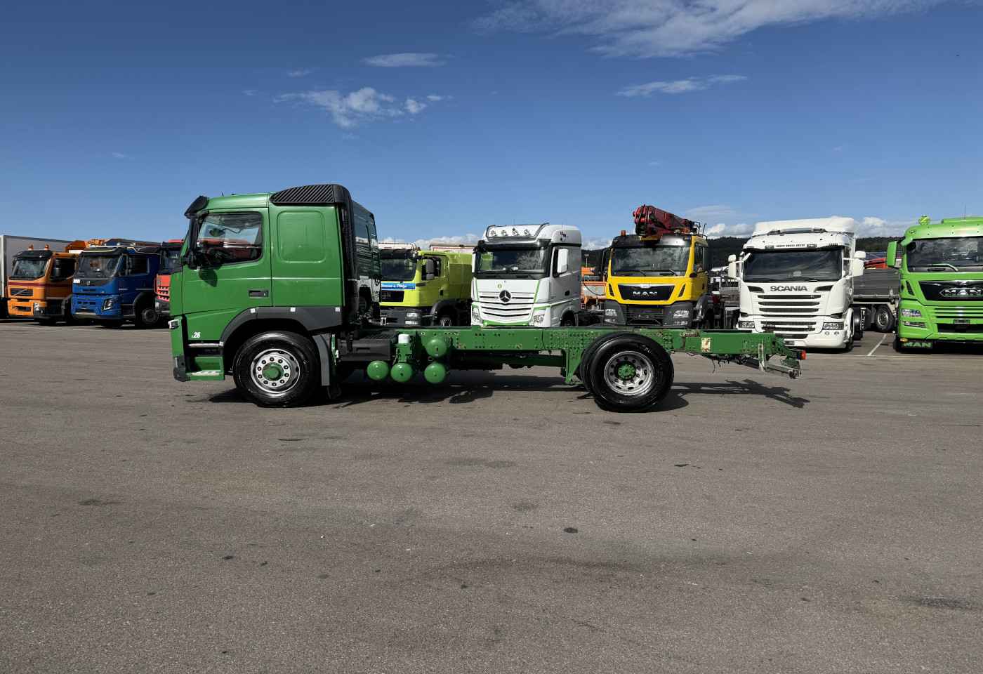 MOTO6625_3042918 vehicle image