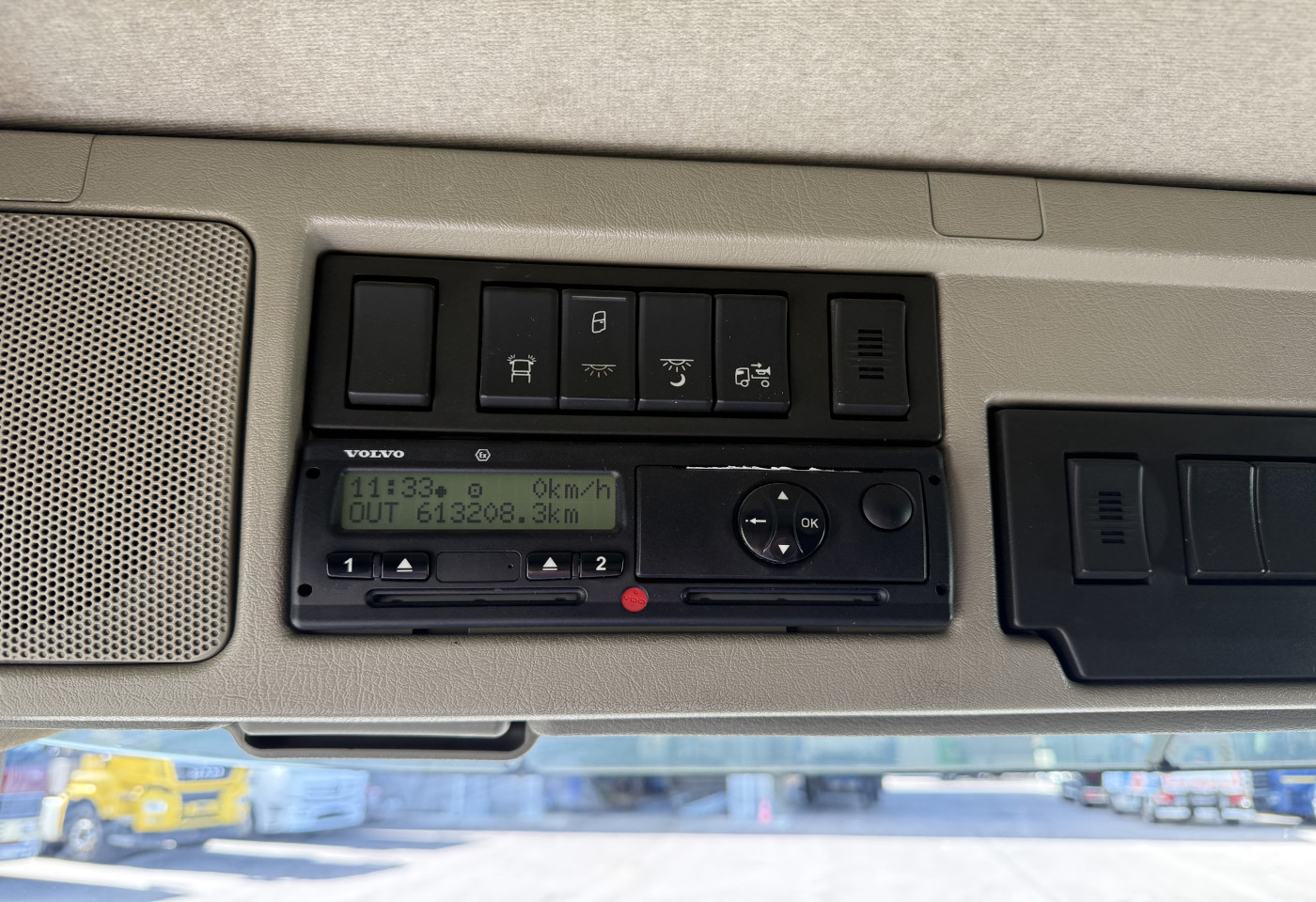 MOTO6625_3042918 vehicle image