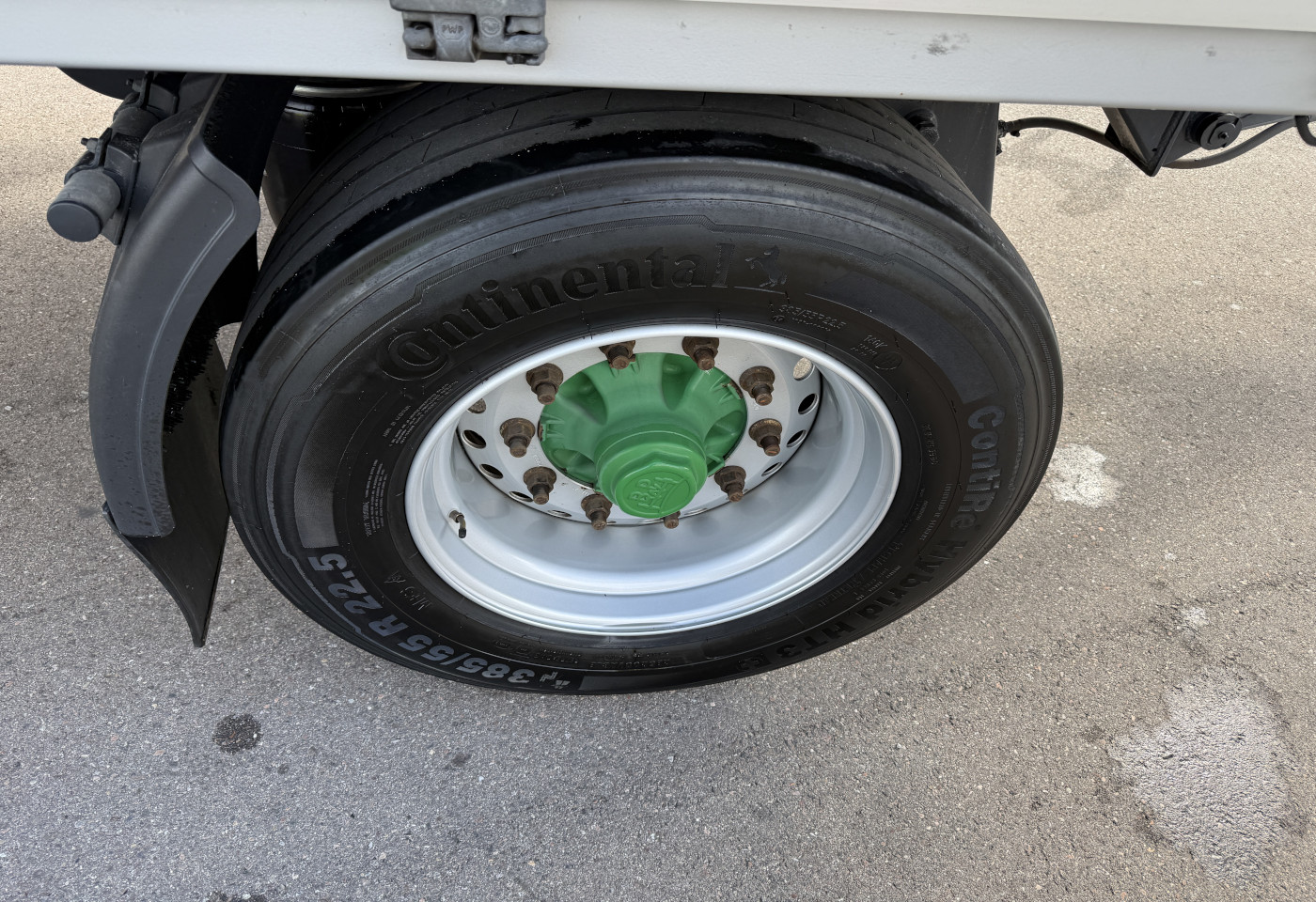 MOTO6625_3043126 vehicle image