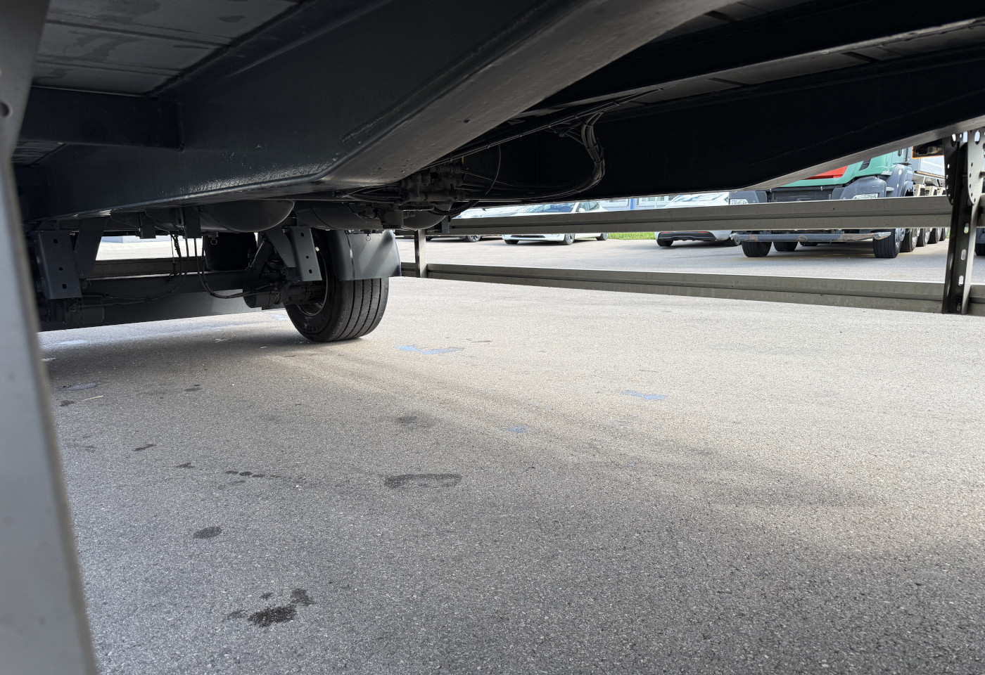 MOTO6625_3043126 vehicle image