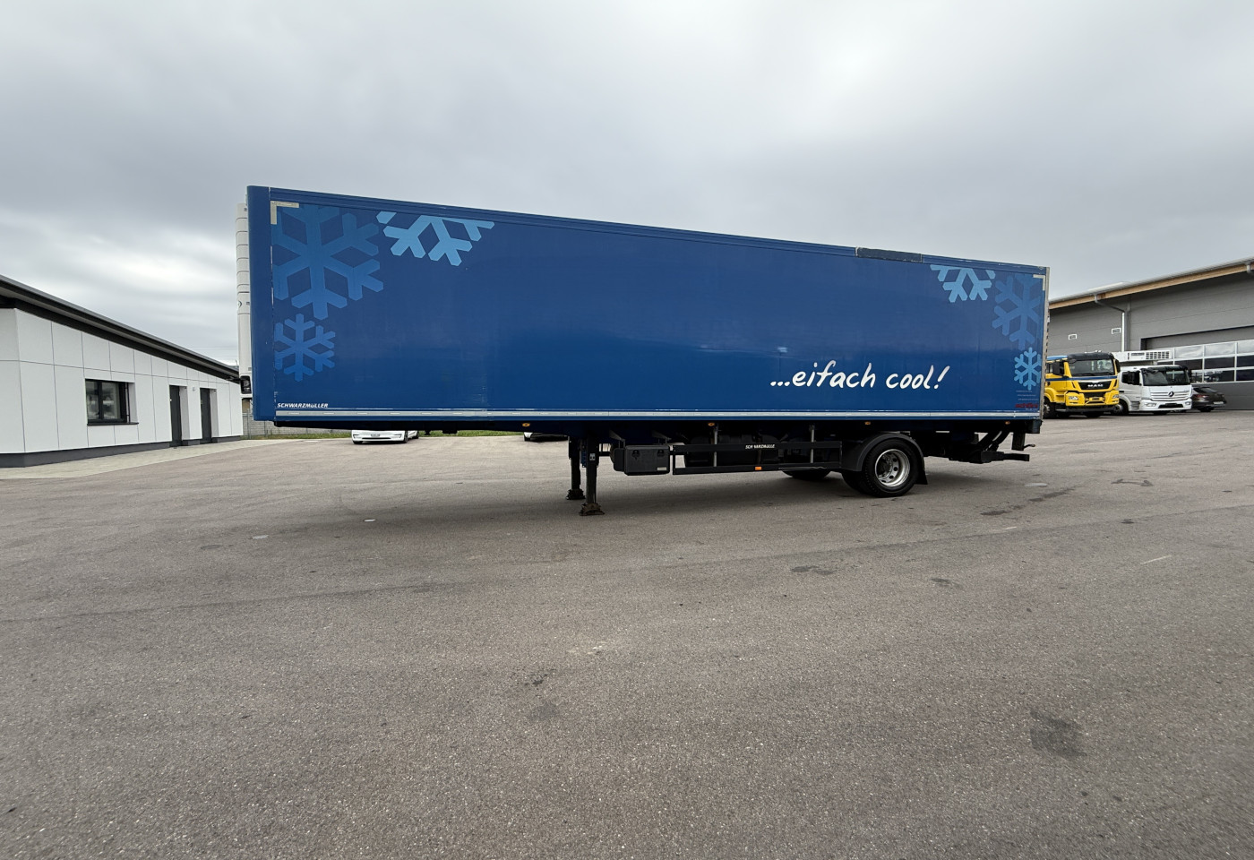MOTO6625_3043763 vehicle image