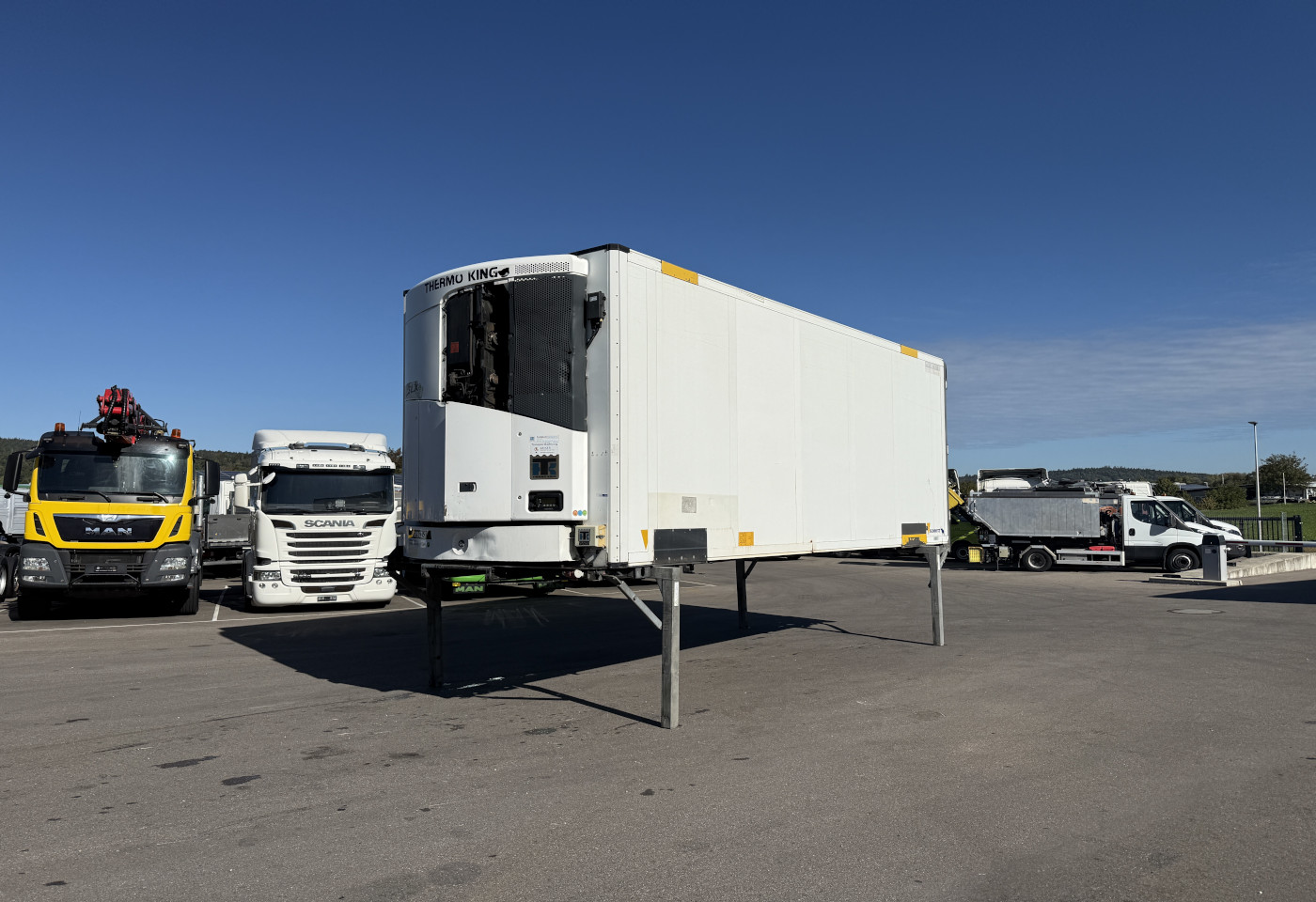 MOTO6625_3047569 vehicle image