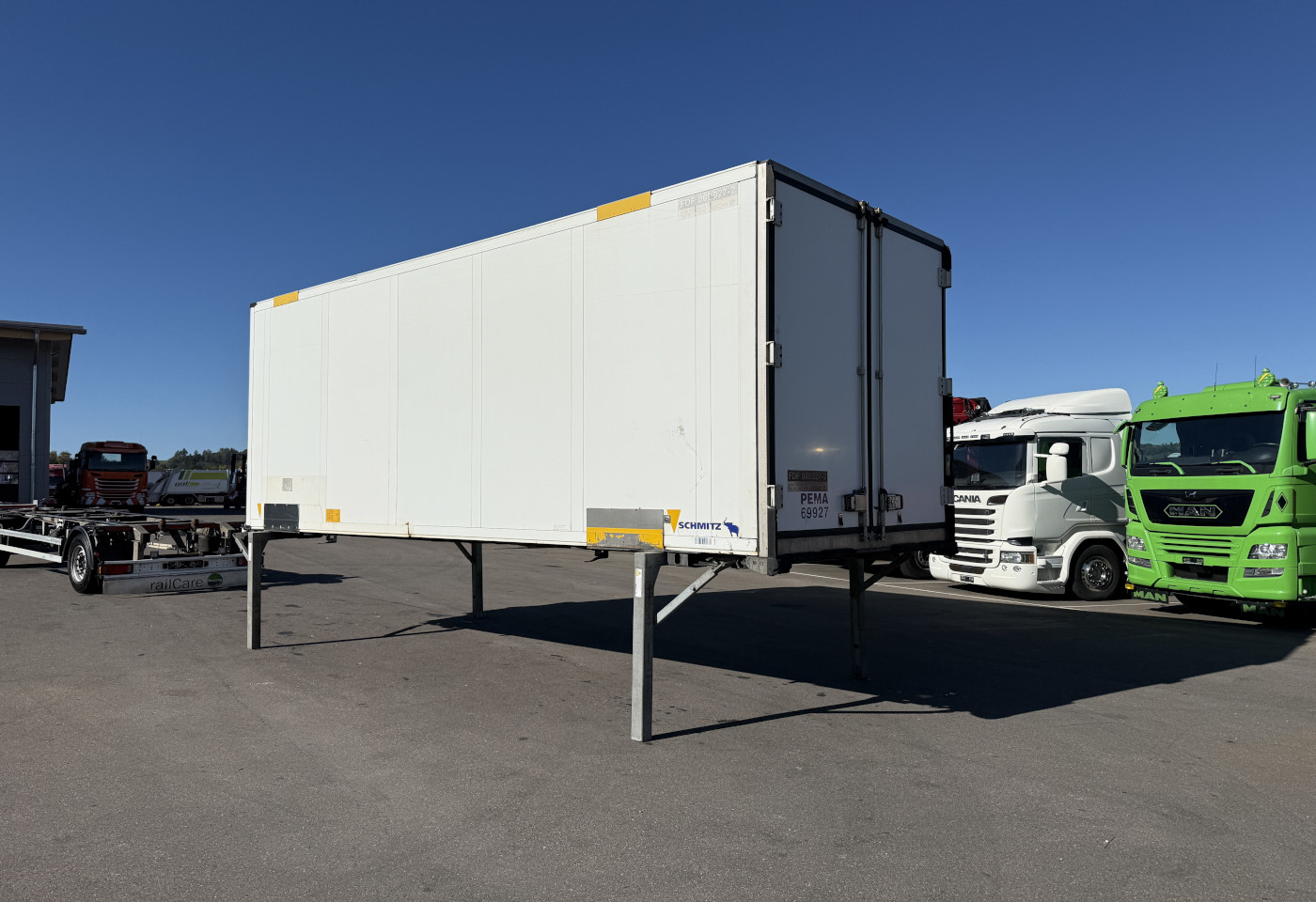 MOTO6625_3047569 vehicle image
