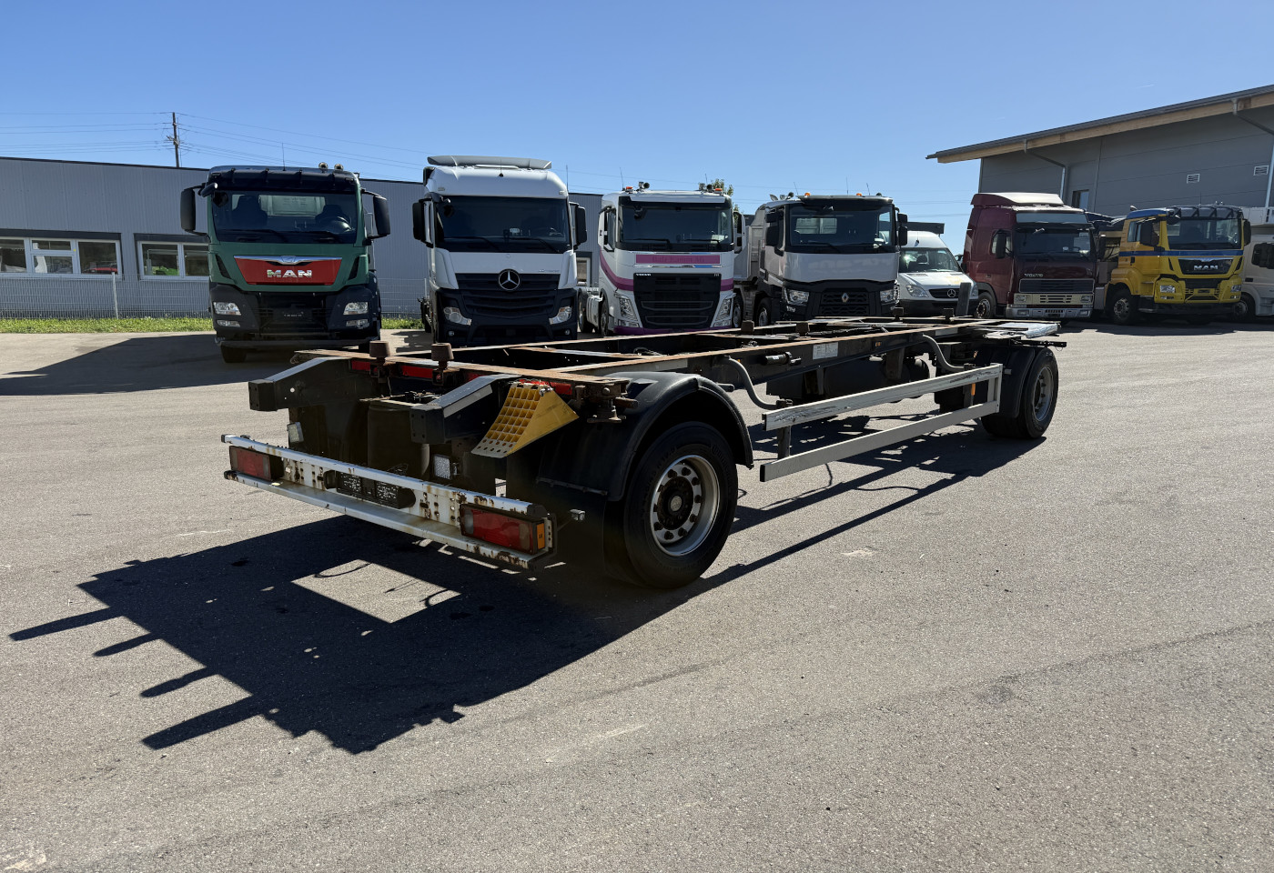 MOTO6625_3046346 vehicle image