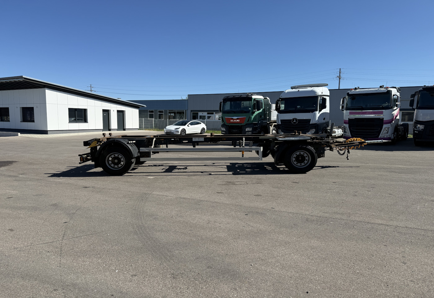 MOTO6625_3046346 vehicle image
