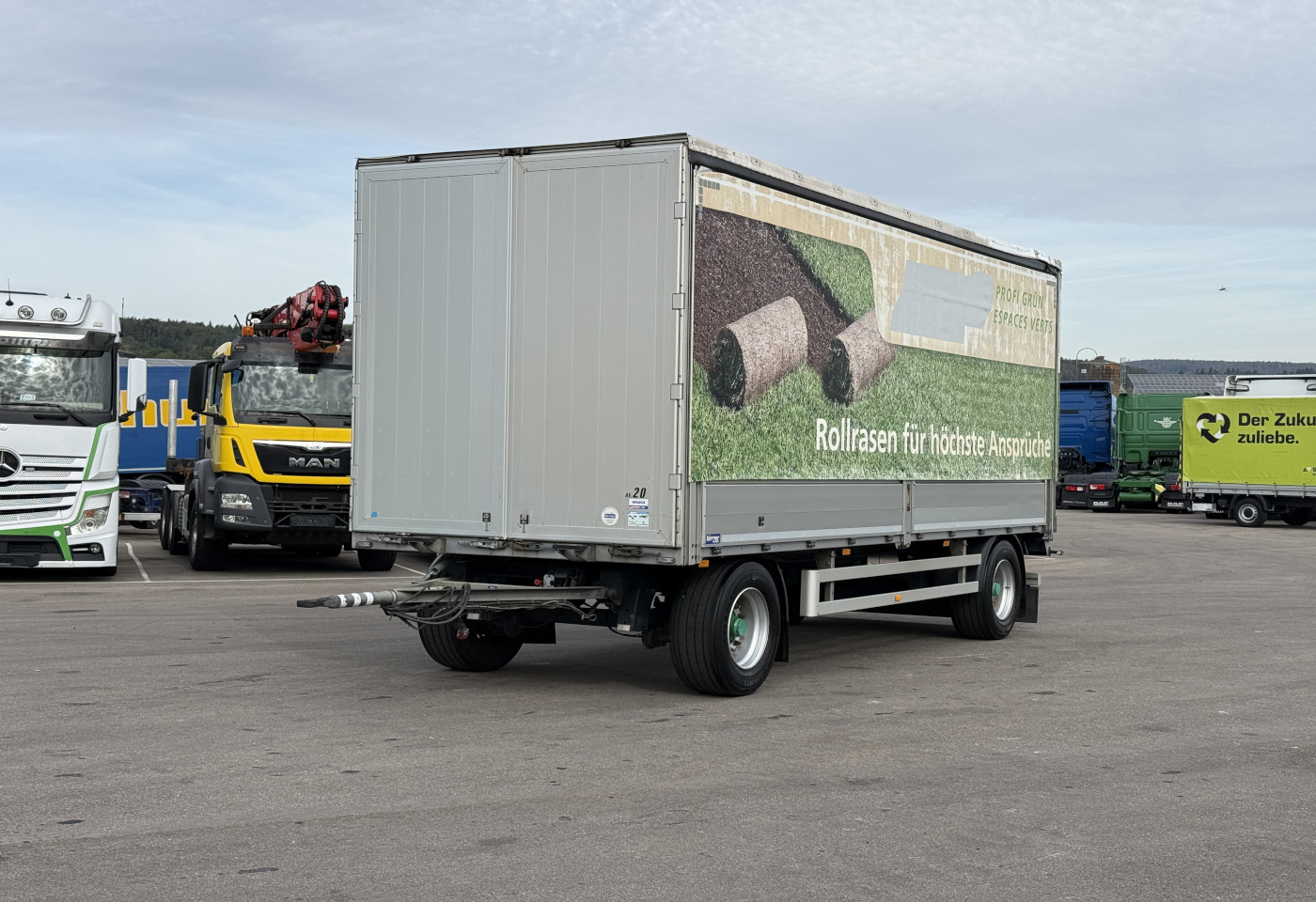 MOTO6625_3048626 vehicle image