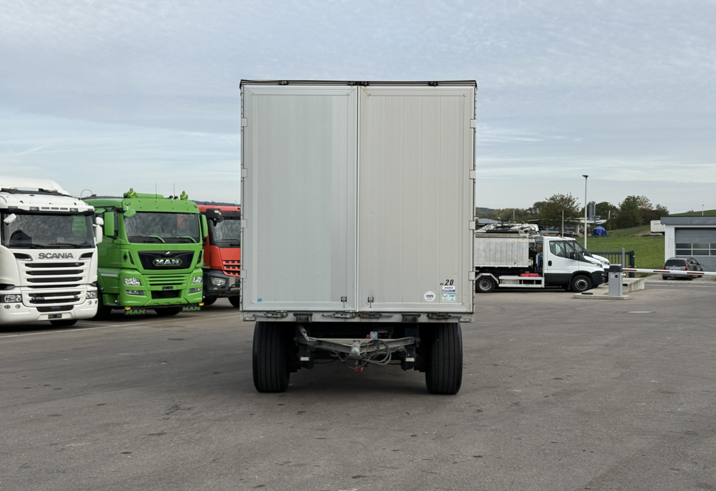 MOTO6625_3048626 vehicle image