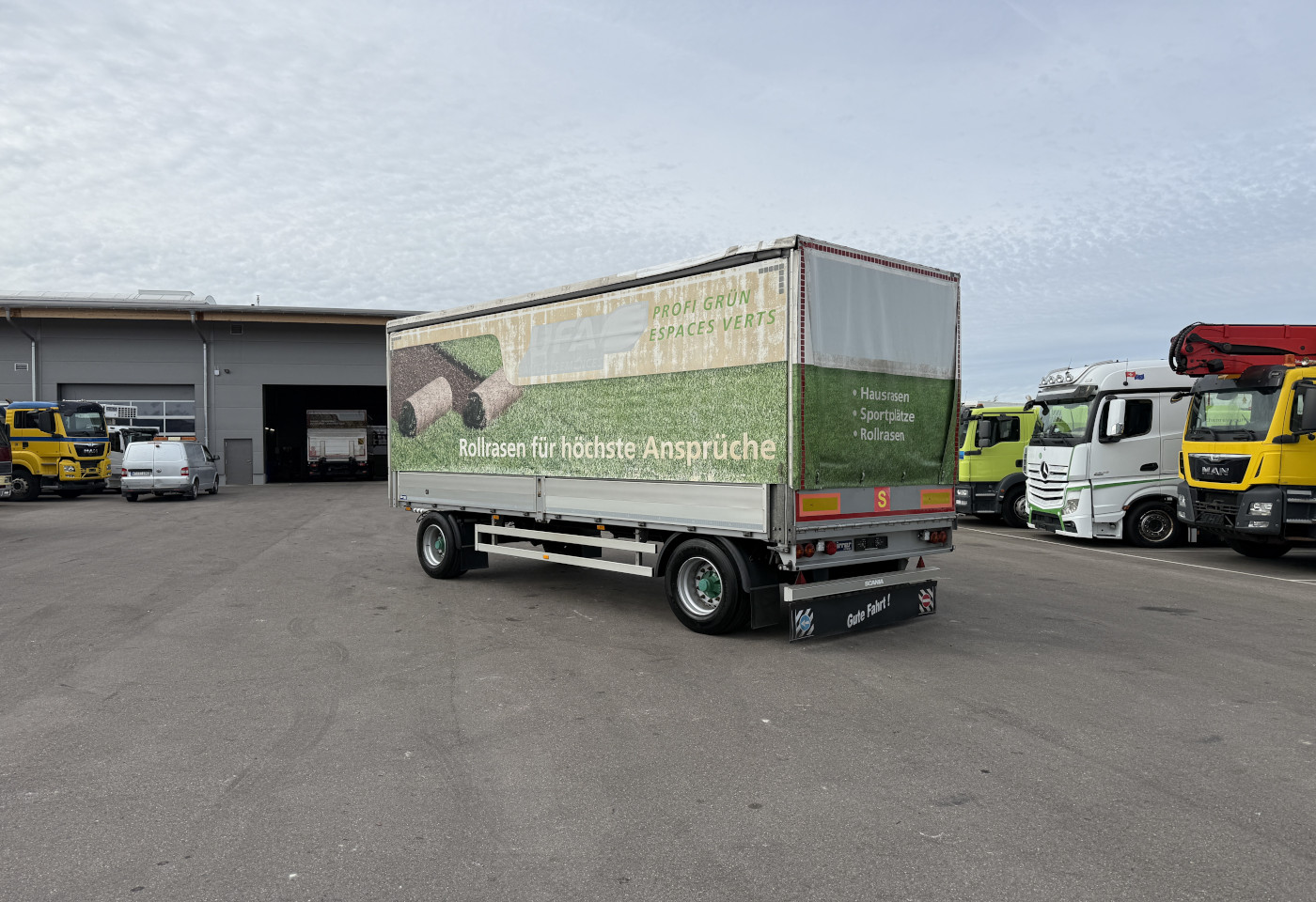 MOTO6625_3048626 vehicle image