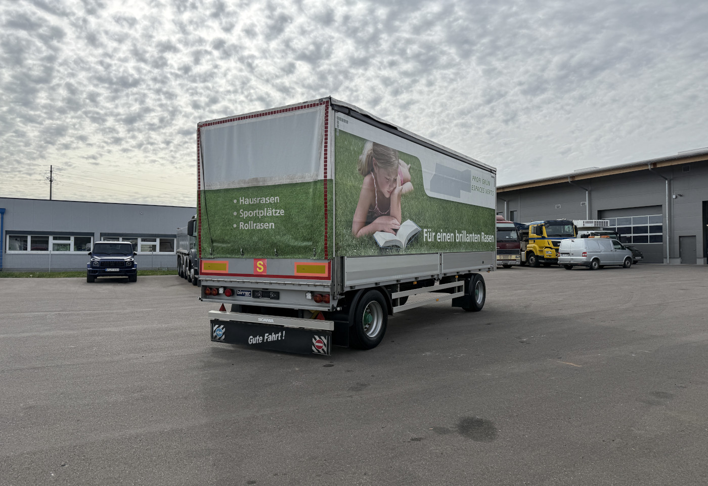 MOTO6625_3048626 vehicle image