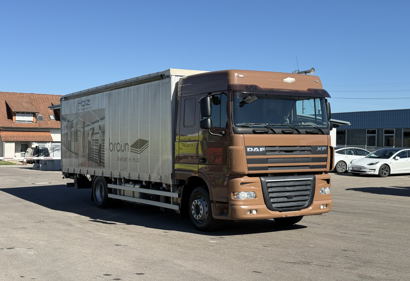 MOTO6625_3048703 vehicle image