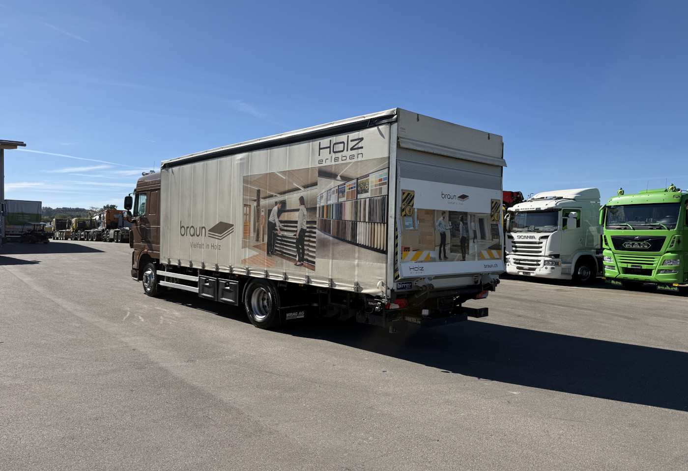 MOTO6625_3048703 vehicle image