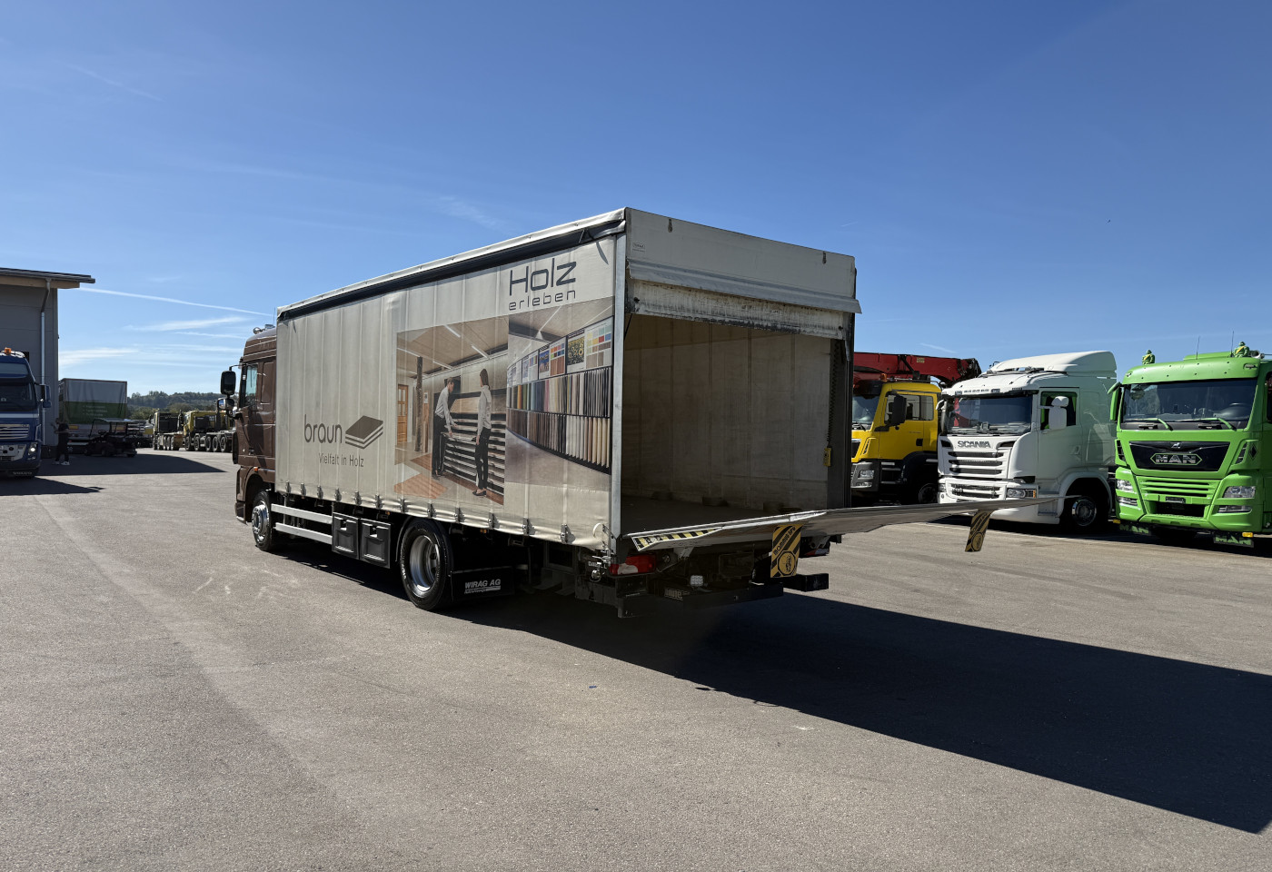 MOTO6625_3048703 vehicle image